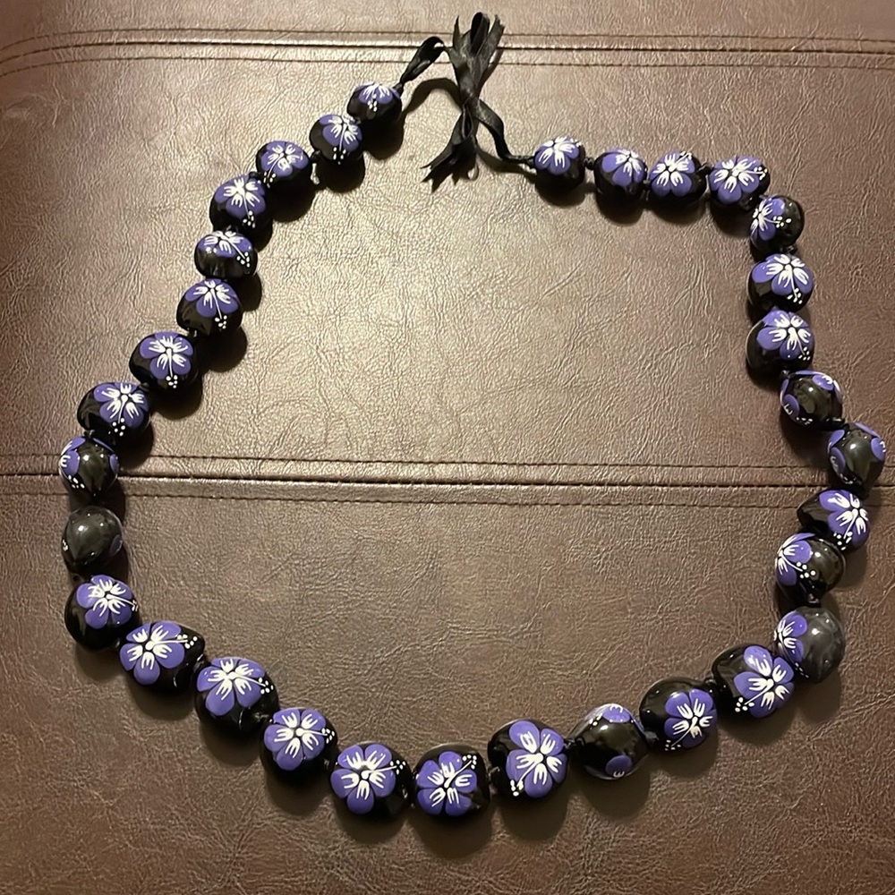 Hawaii Kukui Nut Lei Necklace